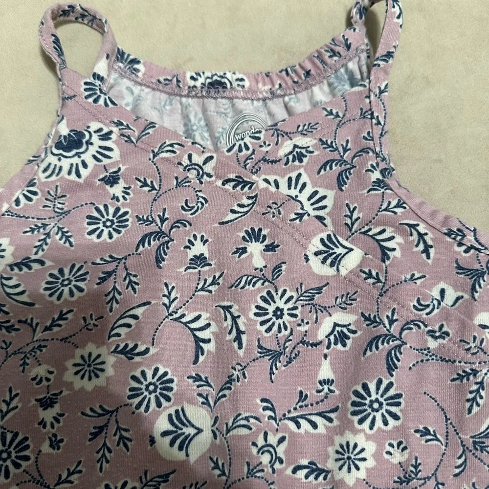 Floral Sleeveless Romper in lavender and White - Picture 2 of 4